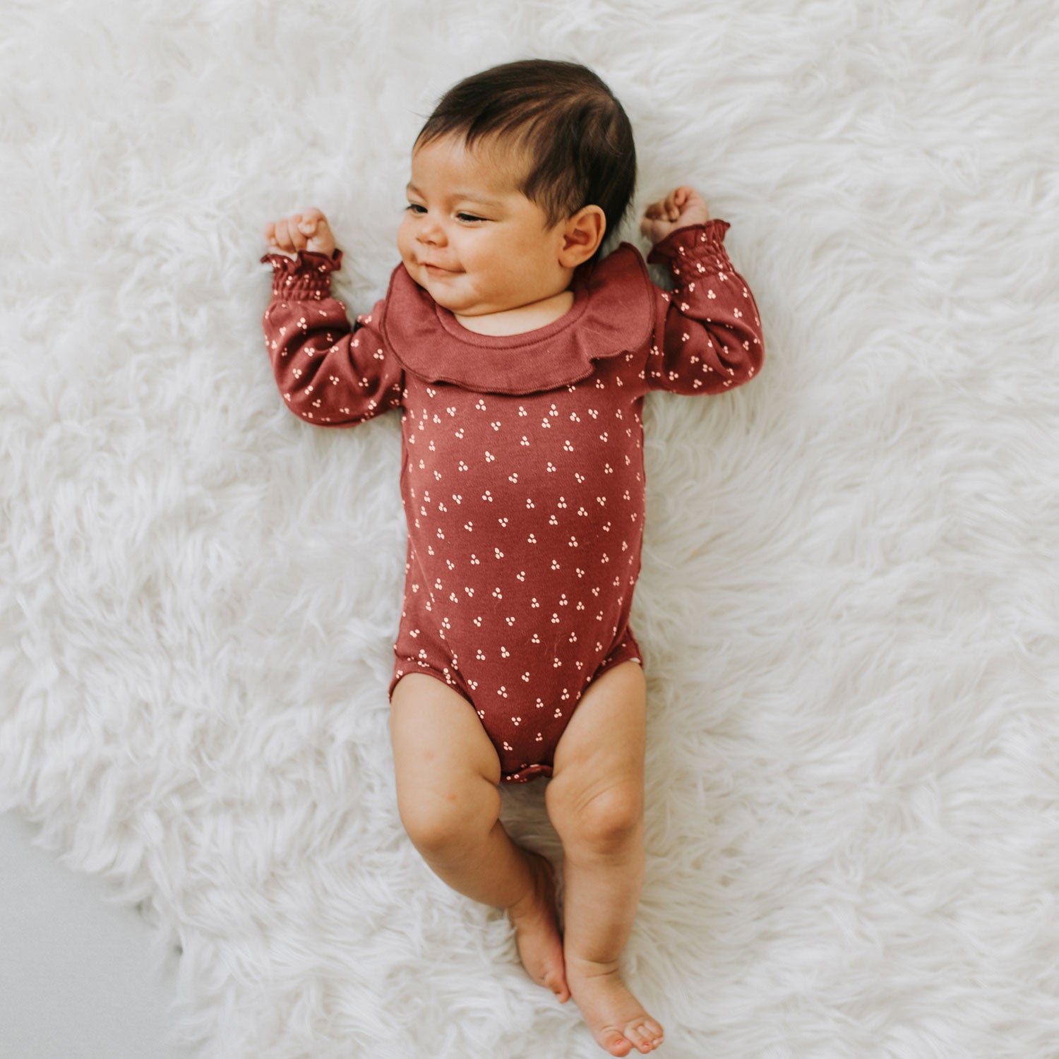 L'ovedbaby Organic Ruffle Bodysuit - Appleberry Dots