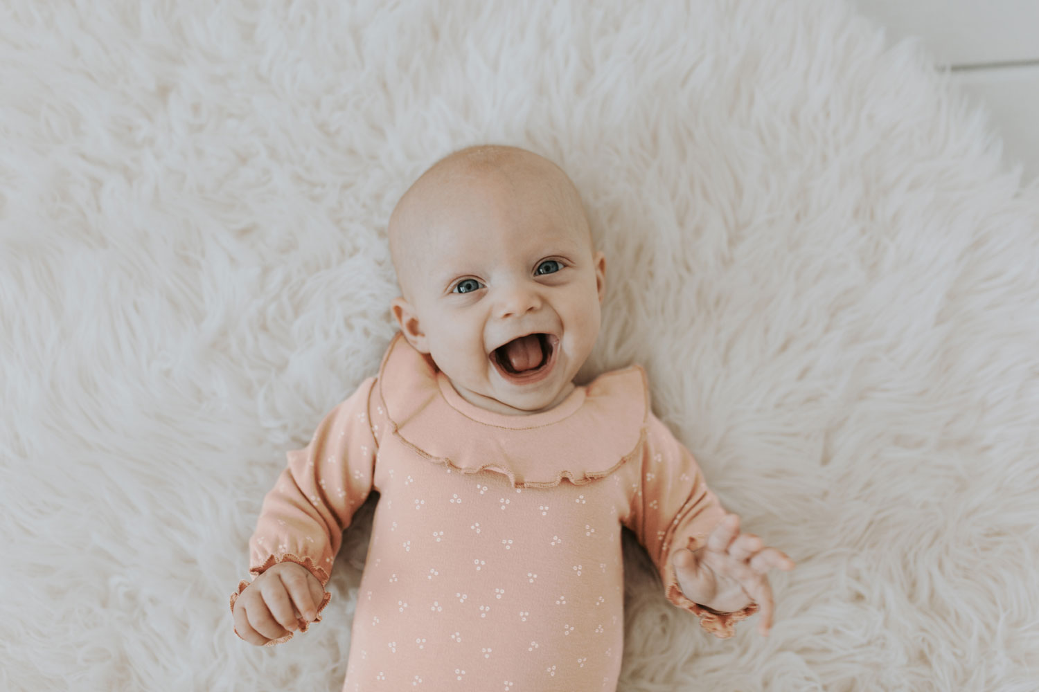 L'ovedbaby Organic Ruffle Bodysuit - Rosewater Dots