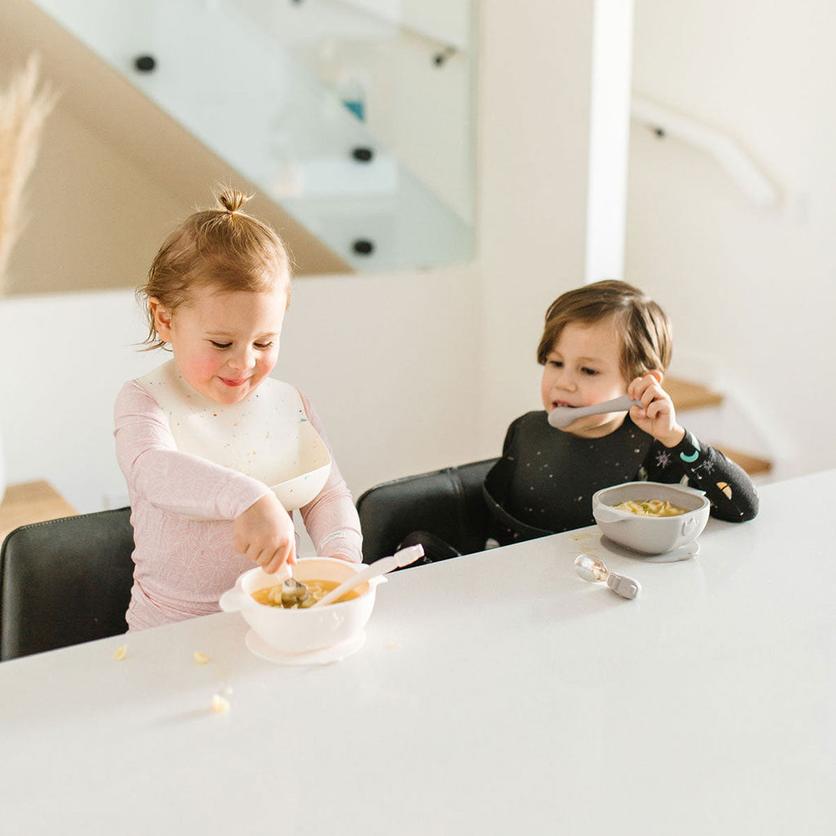 Loulou Lollipop Silicone Infant Feeding Spoon - Llama