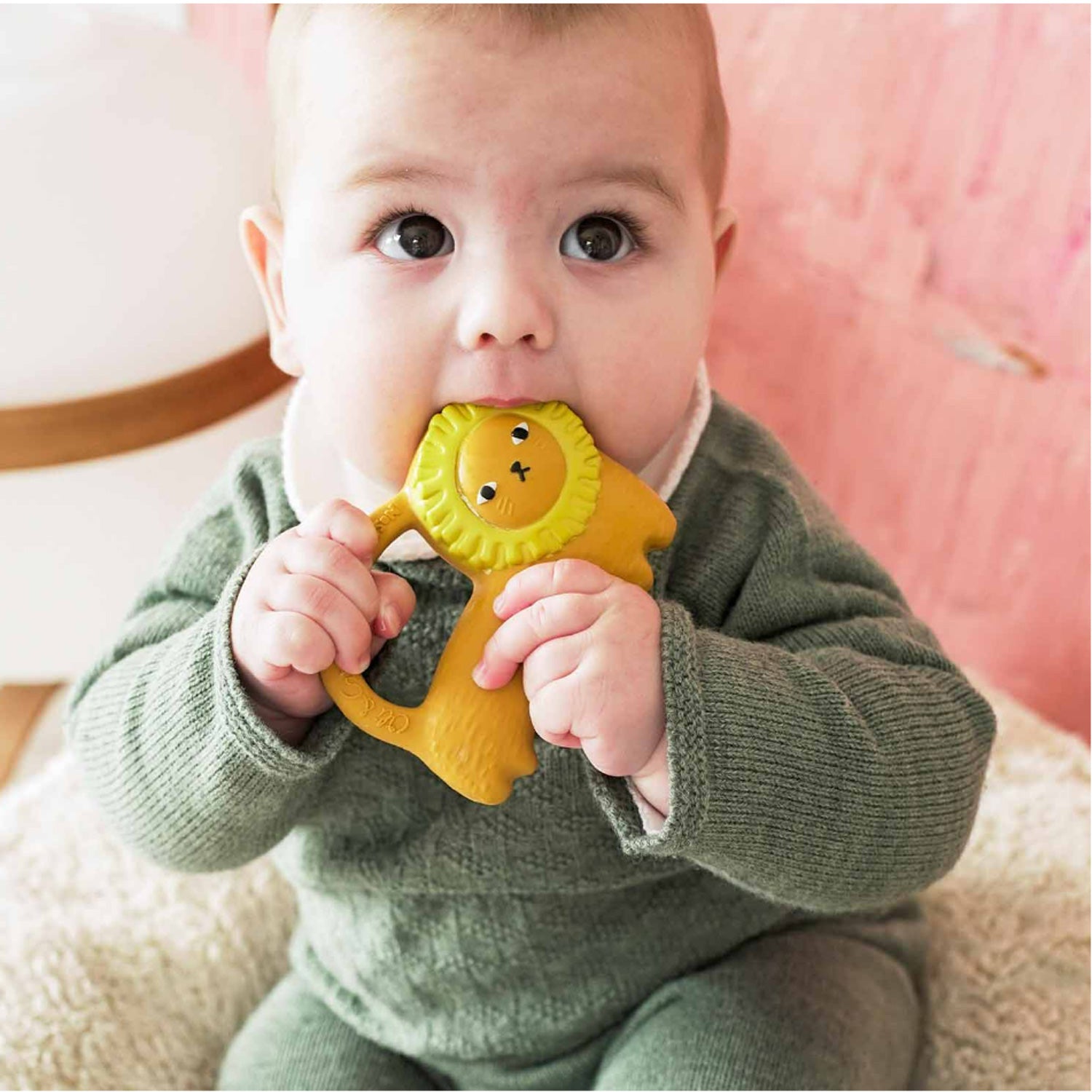 Oli & Carol Richie Lion Natural Rubber Teether and Bath Toy