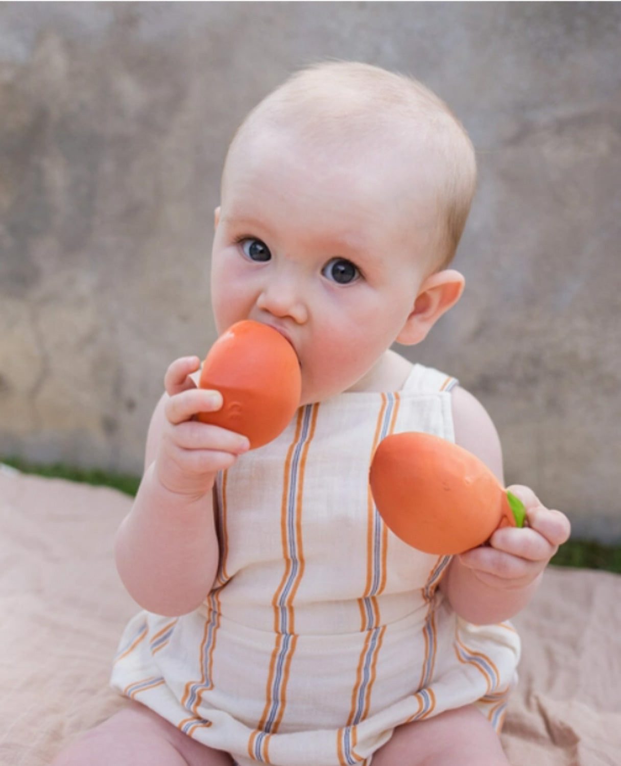 Oli & Carol Palm Peach Natural Rubber Teether and Bath Toy