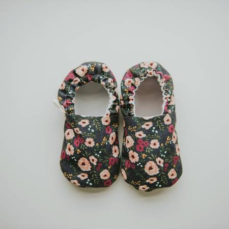 Organic Baby Moccasins - Fable Floral